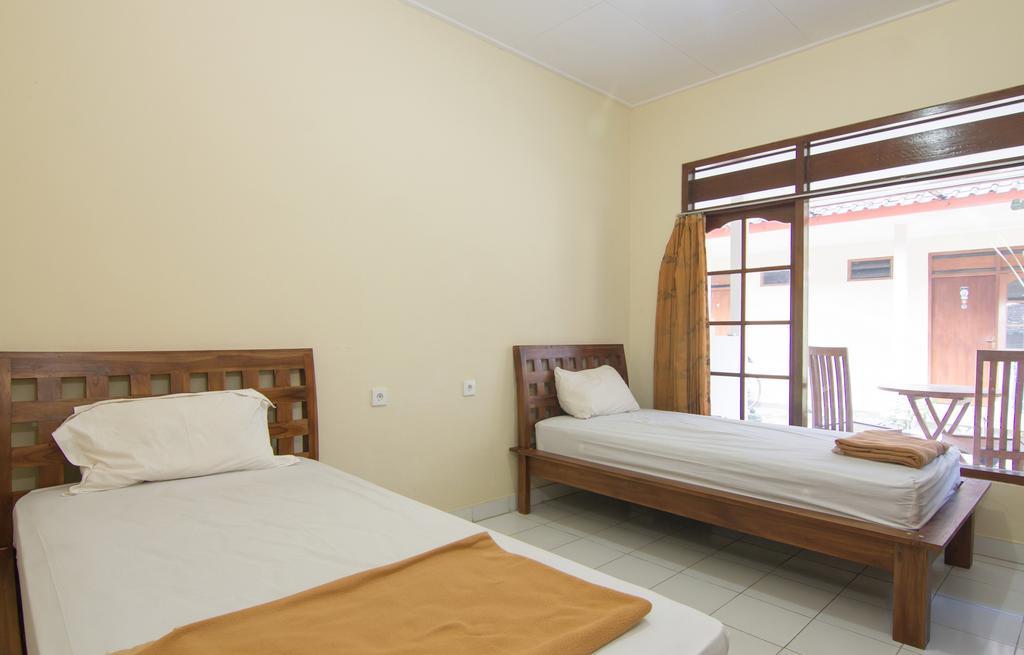 Nuri Homestay *